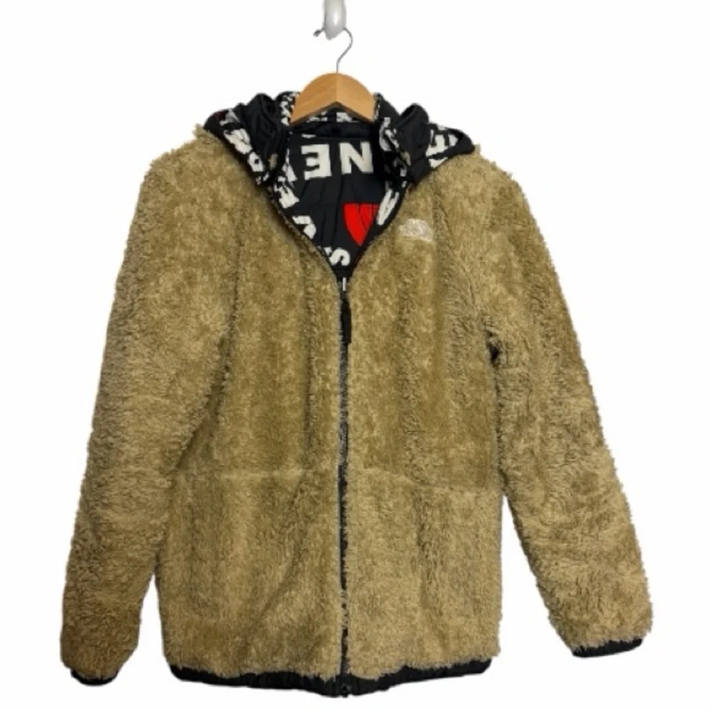 The North Face Boys Puffer Never stop exploring Jacket Reversible Sherpa XLarge